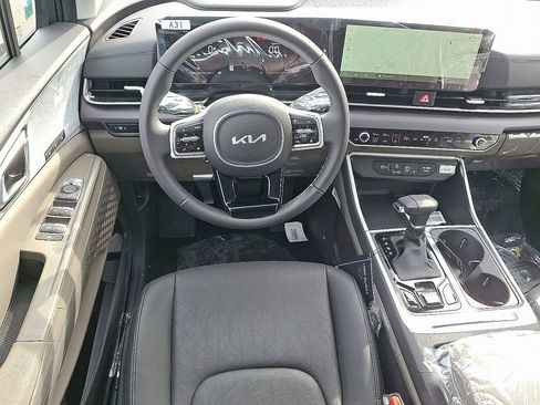 New 2026 Kia Carnival EX FWD image 7