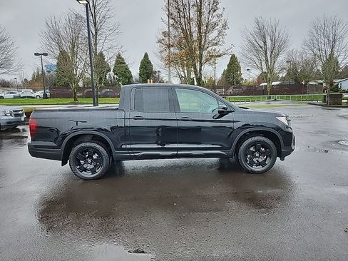 New 2026 Honda Ridgeline Black Edition image 8