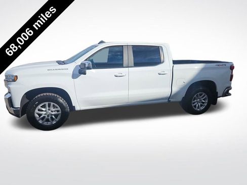 Used 2020 Chevrolet Silverado 1500 LT image 2