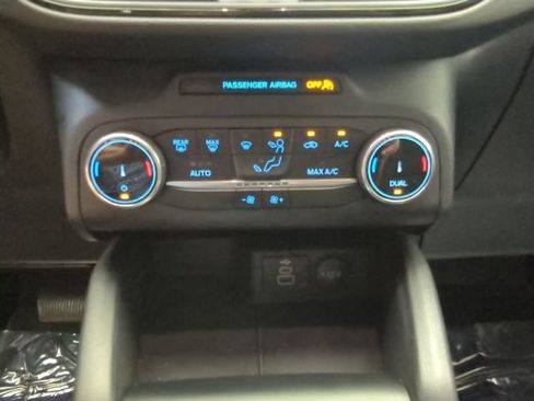 Used 2025 Ford Escape ST-Line AWD/4WD image 17