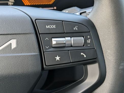 New 2026 Kia K4 FWD image 26