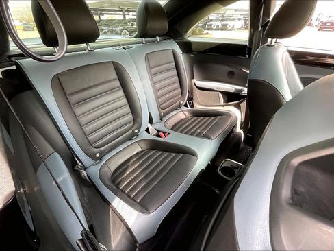 Used 2014 Volkswagen Beetle R-Line image 20