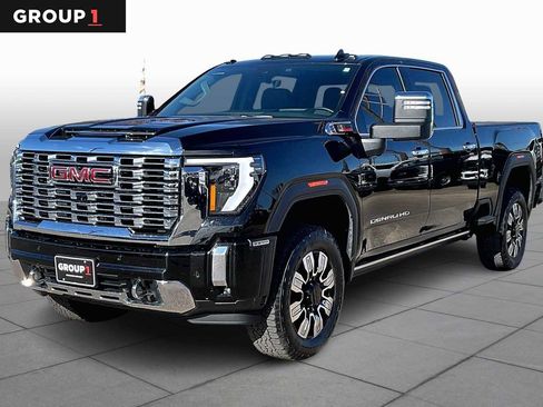 Used 2024 GMC Sierra 3500 Denali w/ Technology Package image 1