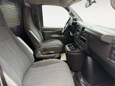 Used 2024 Chevrolet Express 2500 w/ Driver Convenience Package RWD image 15