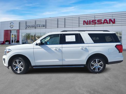 Used 2022 Ford Expedition Max XLT image 9