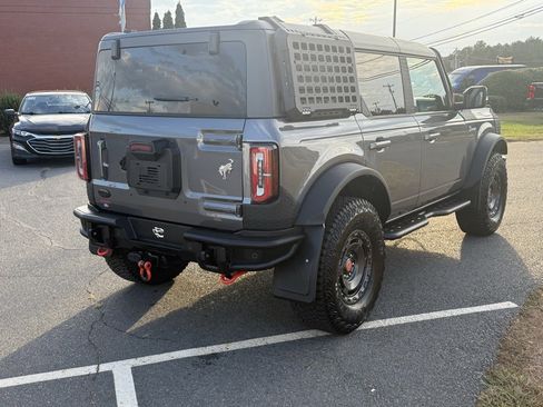 Used 2024 Ford Bronco Outer Banks image 3