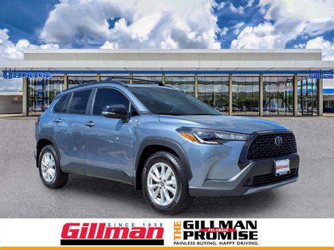 Used 2025 Toyota Corolla Cross LE FWD image 1