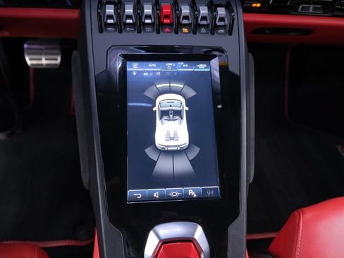 Used 2021 Lamborghini Huracan EVO RWD image 41
