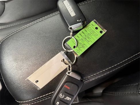 Used 2021 Jeep Cherokee Limited image 26