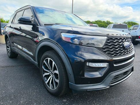 Used 2020 Ford Explorer ST w/ Premium Technology Package AWD/4WD image 17