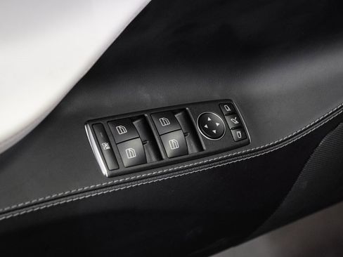 Used 2018 Tesla Model S P100D image 44