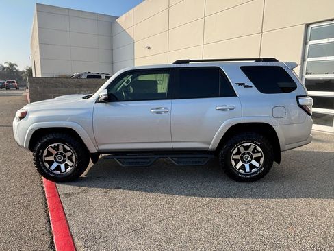Used 2021 Toyota 4Runner TRD Off-Road Premium image 8
