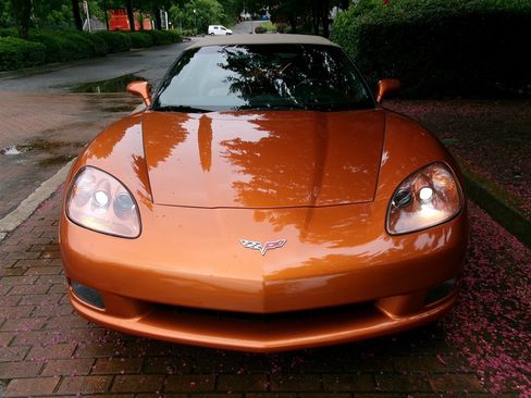 Used 2007 Chevrolet Corvette Convertible w/ Preferred Equipment Group RWD image 2
