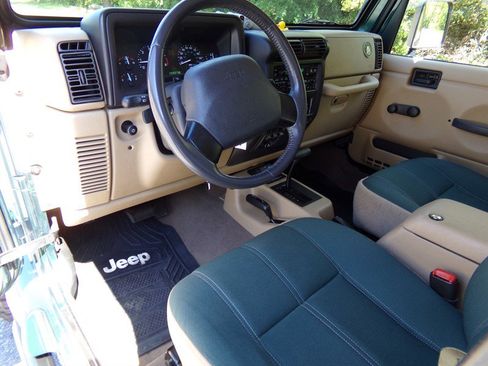 Used 2000 Jeep Wrangler Sahara image 29