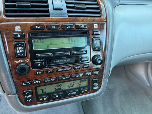 Used 2004 Toyota Avalon XLS FWD image 28