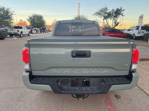 Used 2023 Toyota Tacoma TRD Sport image 5