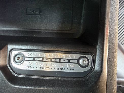 Used 2021 Ford Bronco Outer Banks w/ Sasquatch Package AWD/4WD image 42