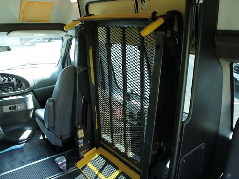 Used 2007 Ford E-250 and Econoline 250 RWD image 16