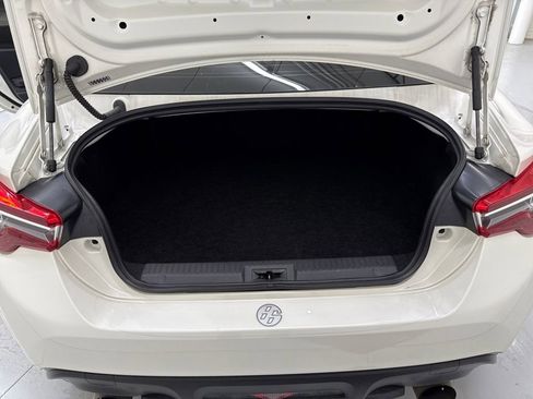 Used 2020 Toyota 86 image 22