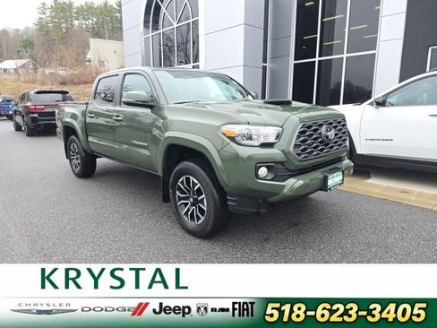 Used 2022 Toyota Tacoma TRD Sport w/ TRD Premium Sport Package AWD/4WD image 1