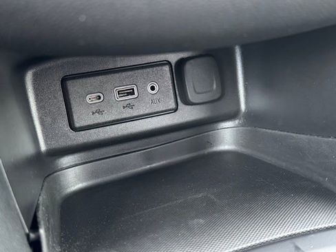 Used 2023 Chevrolet Equinox LT image 13