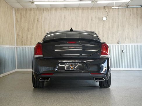 Used 2021 Chrysler 300 S w/ S Model Appearance Package RWD image 8