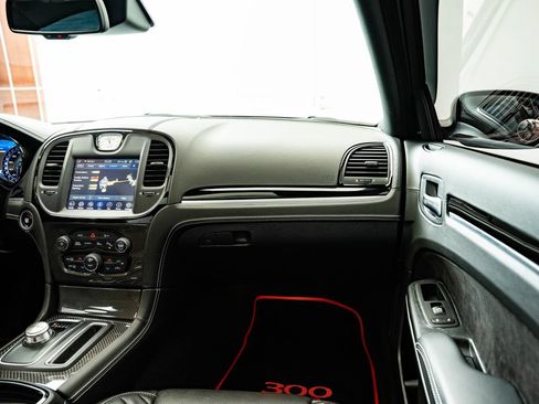 Used 2023 Chrysler 300 C RWD image 46