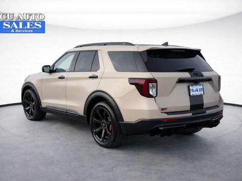 Used 2022 Ford Explorer ST w/ Equipment Group 401A image 4