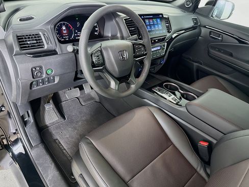 New 2026 Honda Ridgeline Black Edition image 8