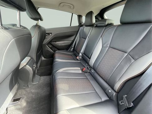 Used 2025 Subaru Crosstrek 2.5i Limited w/ Popular Package #3A image 15