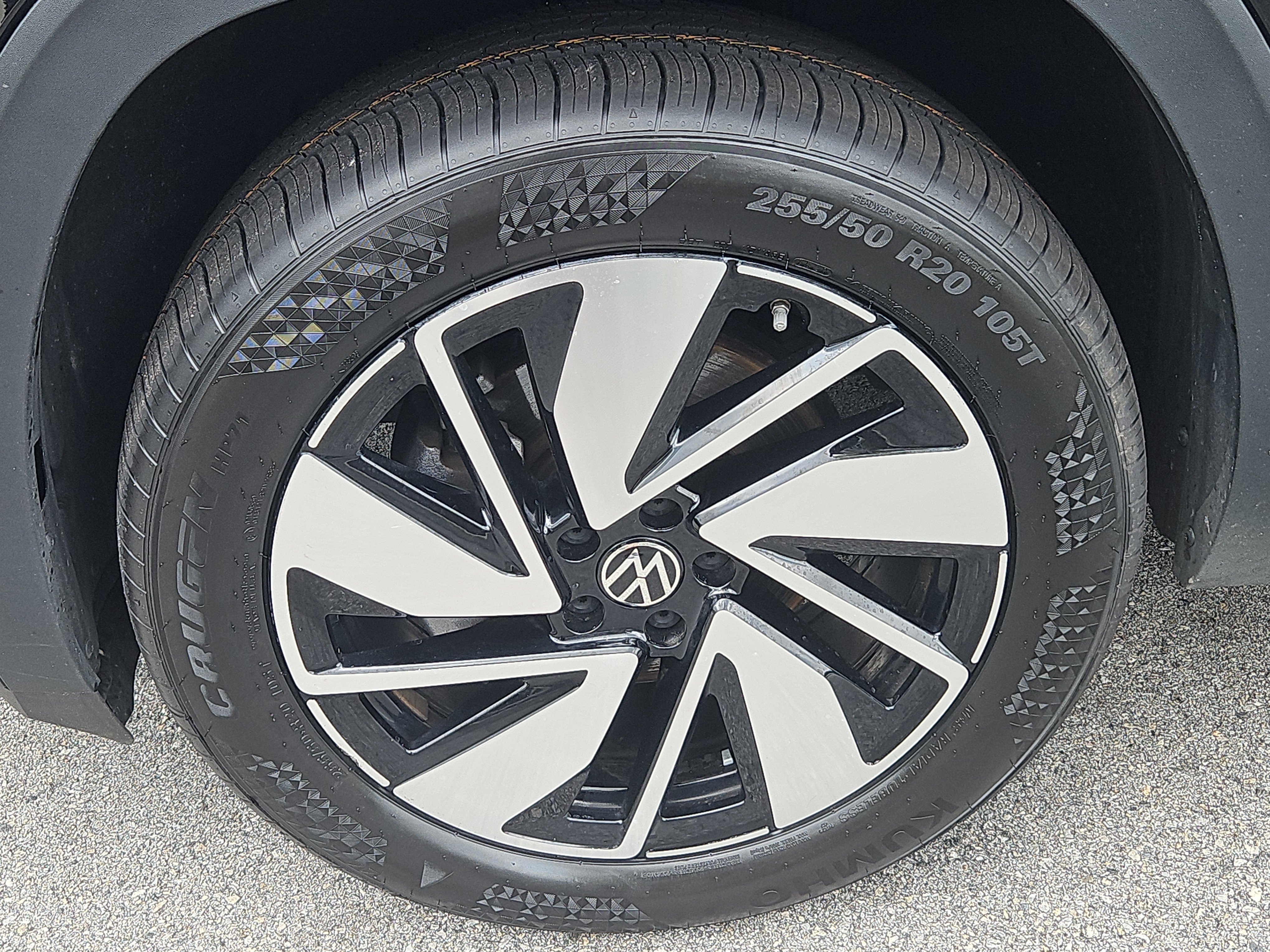 Certified 2024 Volkswagen Atlas SEL AWD/4WD image 5