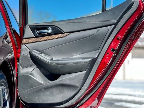 Used 2018 Nissan Maxima Platinum image 16