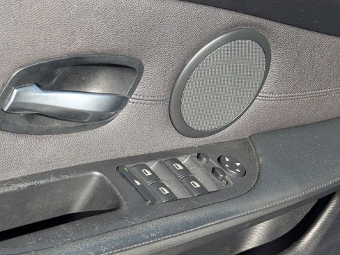 Used 2010 BMW 528i Sedan image 19