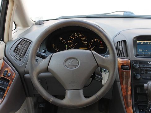 Used 2000 Lexus RX 300 4WD image 39