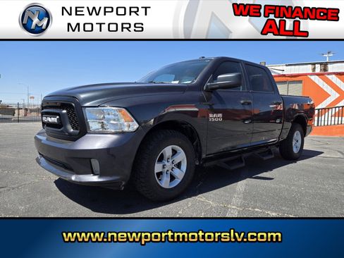 Used 2018 RAM 1500 Express RWD image 1