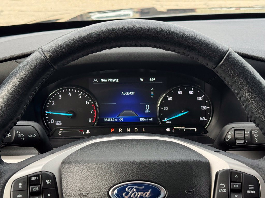 Used 2023 Ford Explorer XLT w/ Equipment Group 202A AWD/4WD image 29