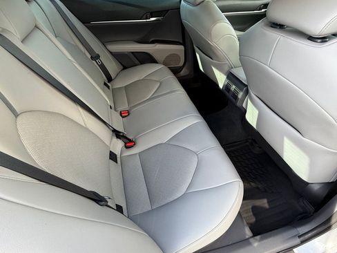Certified 2022 Toyota Camry XLE image 32