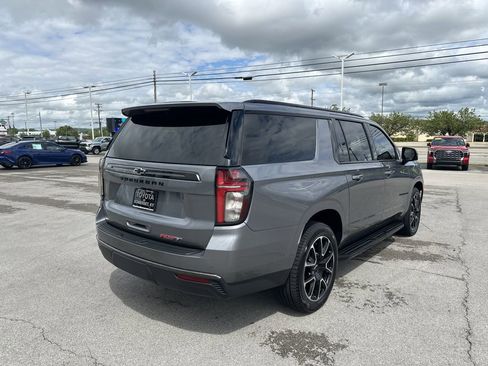 Used 2021 Chevrolet Suburban RST w/ Luxury Package AWD/4WD image 7