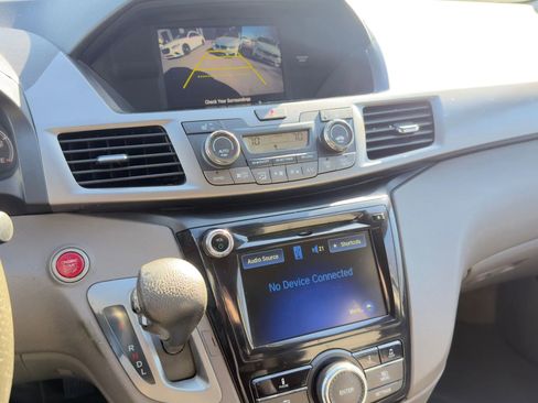 Used 2016 Honda Odyssey EX-L image 16