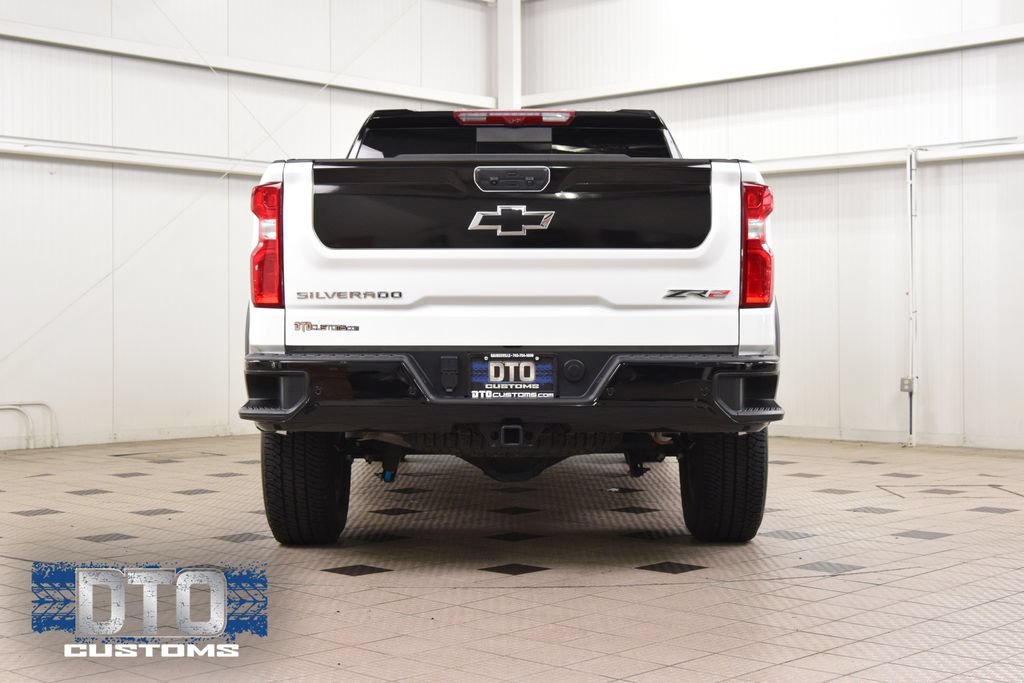 Used 2025 Chevrolet Silverado 1500 ZR2 w/ Technology Package AWD/4WD image 7