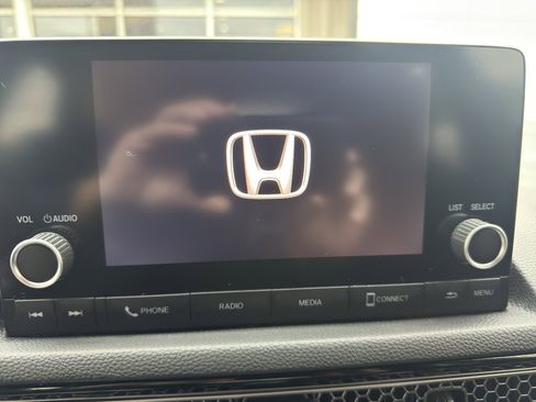 Used 2023 Honda Civic Sport image 12