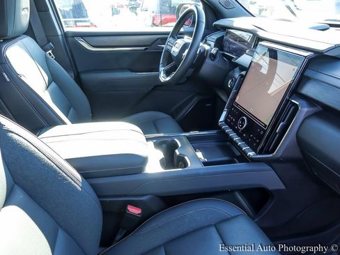 Used 2024 GMC Acadia AT4 w/ LPO, Floor Liner Package image 33