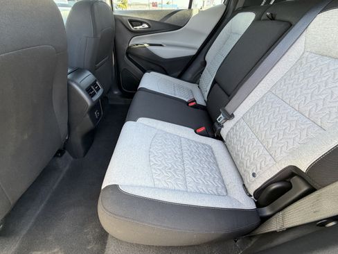 Used 2023 Chevrolet Equinox LT FWD image 27