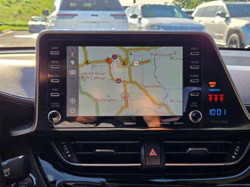 Used 2019 Toyota C-HR Limited FWD image 21