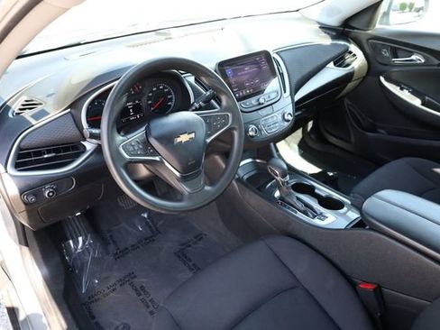 Used 2023 Chevrolet Malibu LT FWD image 11