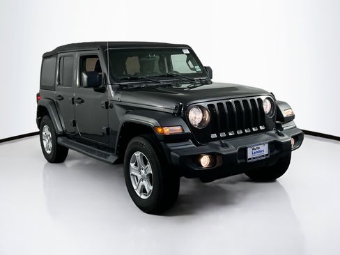 Used 2021 Jeep Wrangler Unlimited Sport AWD/4WD image 3