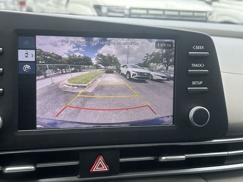 Used 2025 Hyundai Elantra Sport FWD image 25
