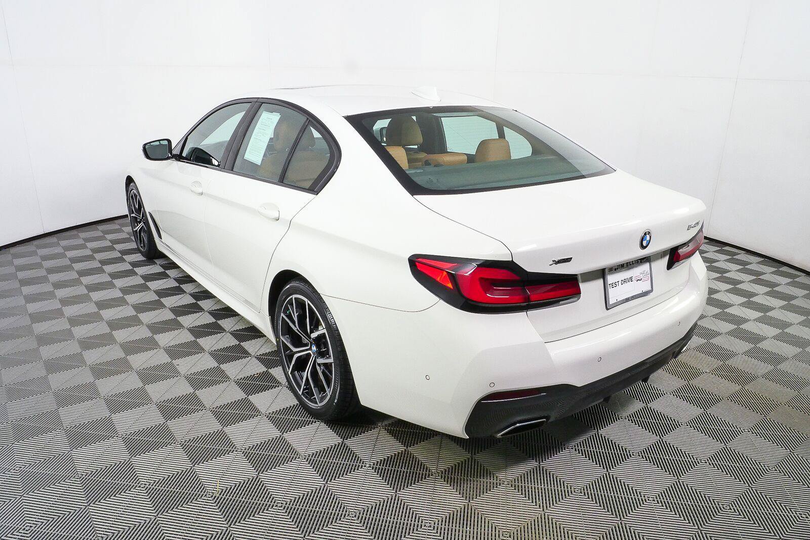 Used 2021 BMW 540i xDrive AWD/4WD image 20