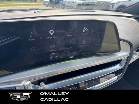 Used 2024 Cadillac Lyriq Luxury w/ LPO, Floor Liner Package AWD/4WD image 20