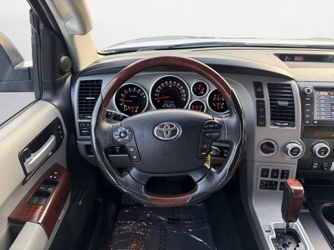 Used 2013 Toyota Sequoia Platinum image 17